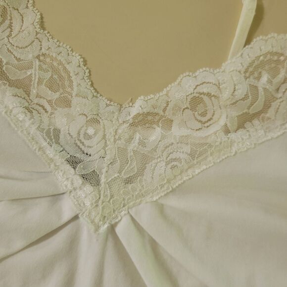 Old Navy White Lace-Trim Cami Tank Top - Picture 8 of 10